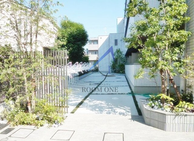 つむぎの杜　西荻みなみ