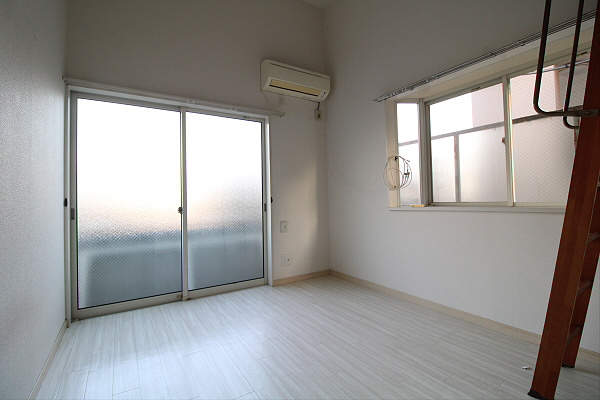 【居間・リビング】