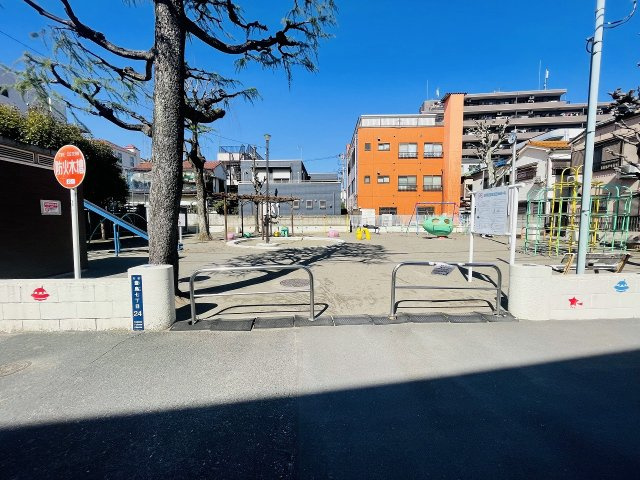 北区豊島７丁目中古戸建の前面道路含む現地写真