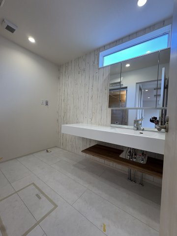 【洗面所】 | 福岡市西区横浜1丁目　3号棟（全6棟）【仲介手数料無料・0円】 | 現地写真。