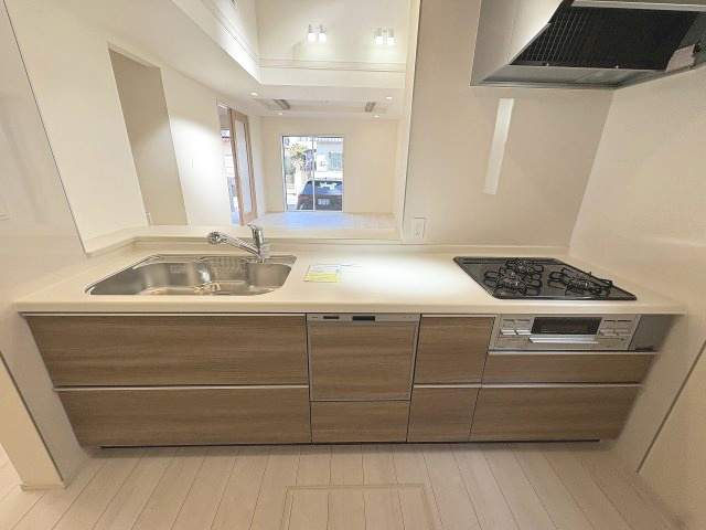 【キッチン】 | 福岡市西区横浜1丁目　4号棟（全6棟）【仲介手数料無料・0円】 | 現地写真。