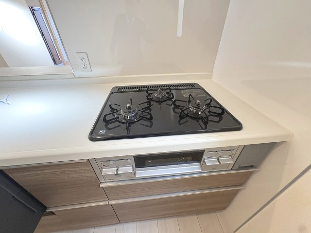 【キッチン】 | 福岡市西区横浜1丁目　4号棟（全6棟）【仲介手数料無料・0円】 | 現地写真。