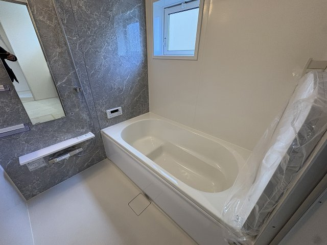 【浴室】 | 福岡市西区横浜1丁目　6号棟（全6棟）【仲介手数料無料・0円】 | 現地写真。浴室です。