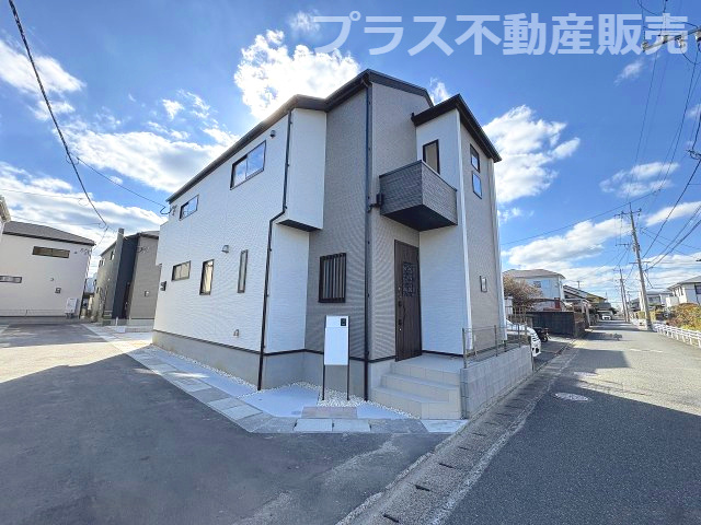 【外観】 | 福岡市西区横浜1丁目　6号棟（全6棟）【仲介手数料無料・0円】 | 現地写真。プラス不動産販売なら、現場の全ての棟をまとめてご見学頂けます。