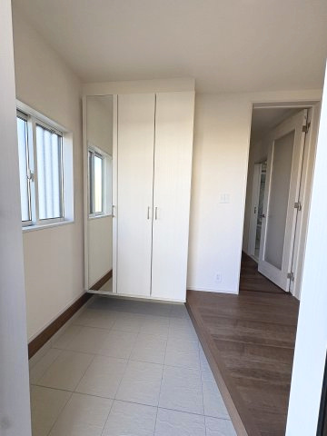 【玄関】 | 福岡市西区横浜1丁目　6号棟（全6棟）【仲介手数料無料・0円】 | 現地写真。