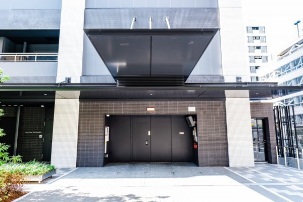 【駐車場】 | 【敷地内駐車場】タワーパーキングなので、愛車が風雨にさらされることもありません！
