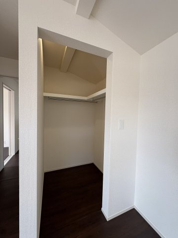 【収納】 | 福岡市西区横浜1丁目　2号棟（全6棟）【仲介手数料無料・0円】 | 現地写真。