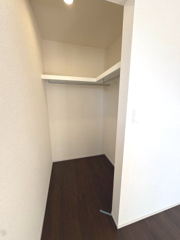 【収納】 | 福岡市西区横浜1丁目　2号棟（全6棟）【仲介手数料無料・0円】 | 現地写真。