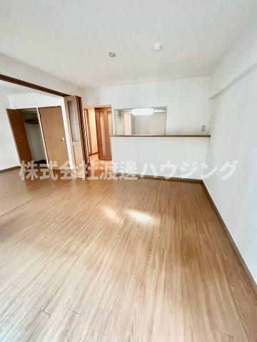 ハイツ山本の居間・リビング