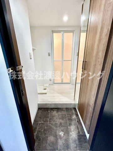 メゾンドール吹田の玄関