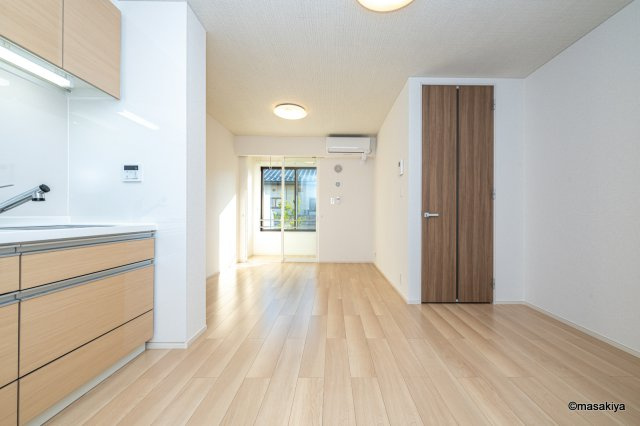 メゾン大西Ⅱの居間・リビング