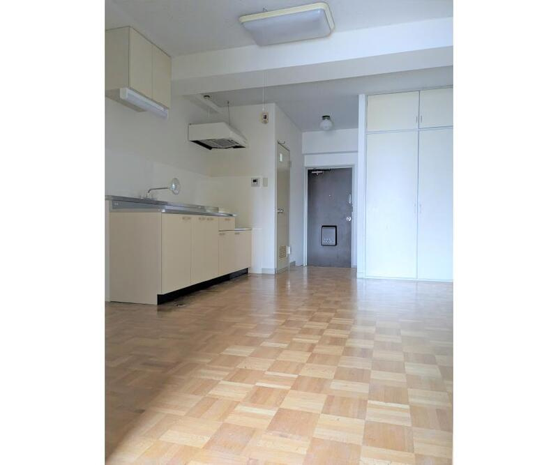 寿ビルの居間・リビング