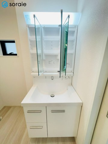 所沢市青葉台5期全2棟　新築戸建　リガーレの独立洗面台|4/13　撮影