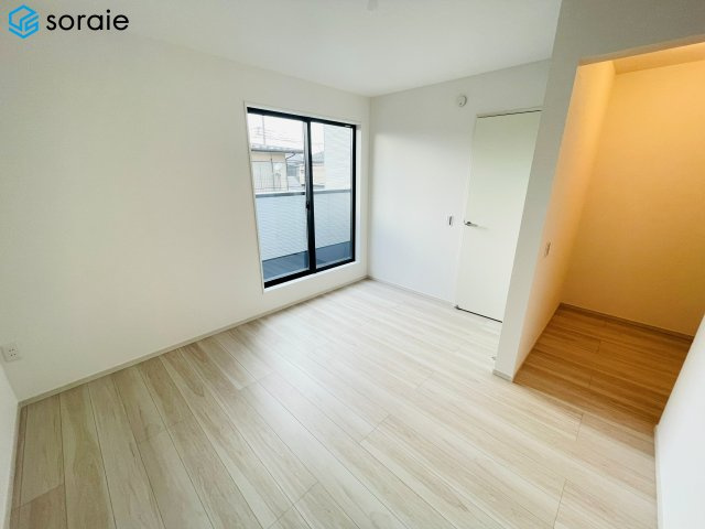所沢市青葉台5期全2棟　新築戸建　リガーレの洋室|4/13　撮影
