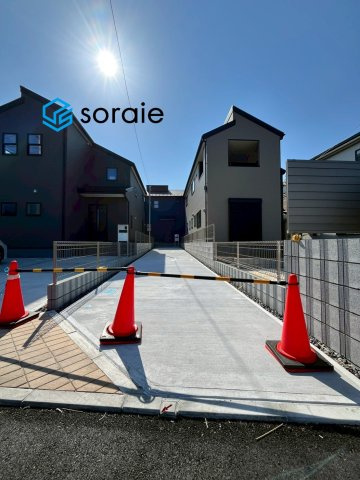 川越市寺尾第4期全3棟　新築戸建　リーブルガーデンの駐車場|令和8年3月23日撮影。