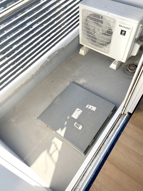 山口ビルのバルコニー