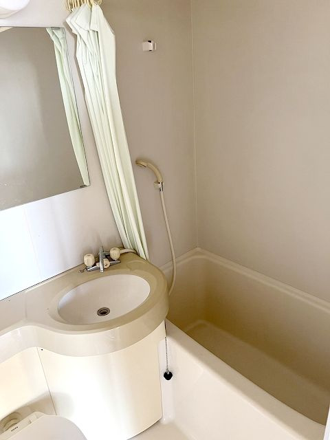 山口ビルの洗面所