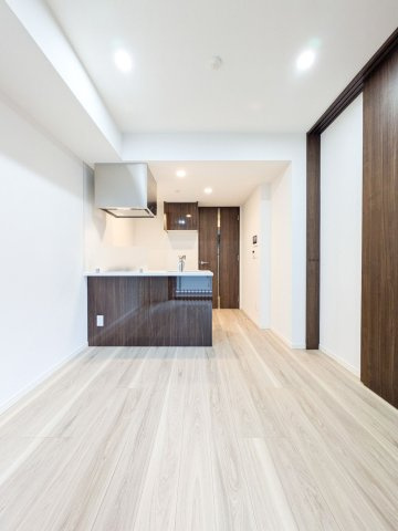 シーズンフラッツ渡辺通の居間・リビング