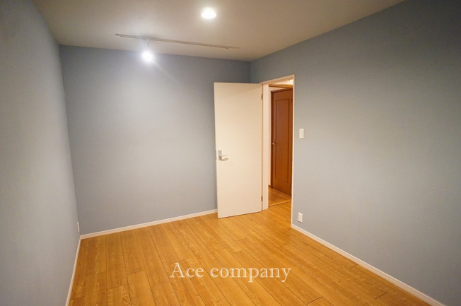 【寝室】 | 八尾市栄町2丁目 | 【1階：北側洋室6帖】