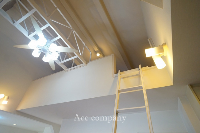 【内装】 | 八尾市栄町2丁目 | ダイニング上部にオープンロフト付きです☆