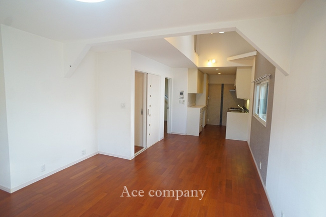 【居間・リビング】 | 八尾市栄町2丁目 | 【LDK：約16.7帖】