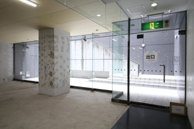 【玄関】 | マークラー神戸ビル