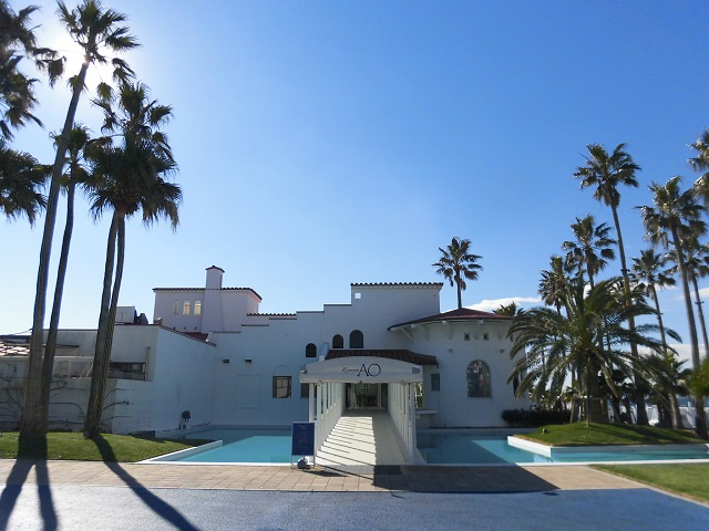 海まで2分！逗子マリーナ8号棟　1階の周辺|レストラン