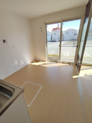 【居間・リビング】 | グランドソレイユA棟 | イメージ写真です。