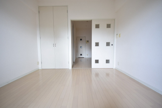 ベネフィス平尾グランスウィートの居間・リビング