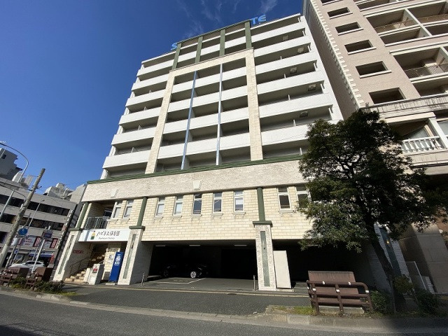 ベネフィス平尾グランスウィートの外観