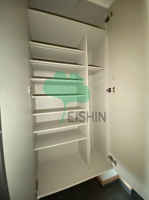 【玄関】 | エクセレンテシャルム | 下駄箱もしっかりついてます！