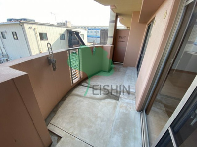 【バルコニー】 | エクセレンテシャルム | 日当たりの良いバルコニーです！