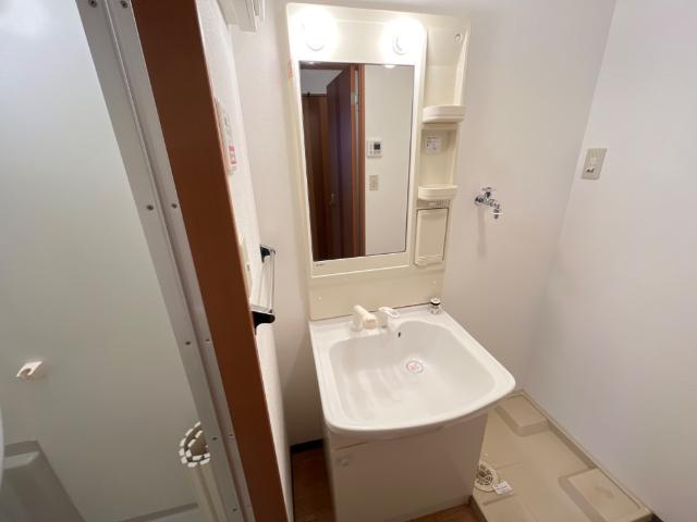 クロワール五日市の洗面所|洗髪洗面化粧台