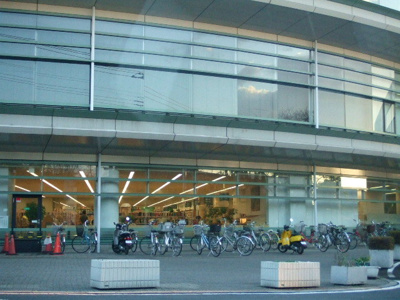 さいたま市立東浦和図書館まで1900ｍ