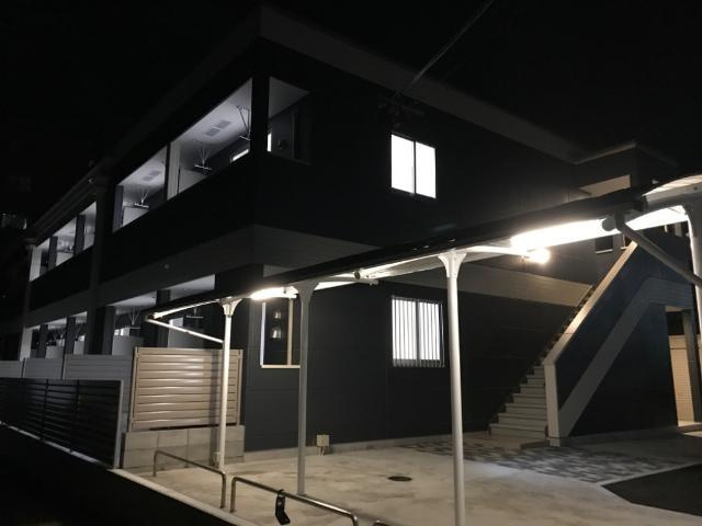 【駐車場】 | ユーロピュア彩 | 外観写真（夜）