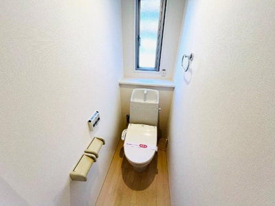 【トイレ】 | エムズ　サンティエ | シャワー付トイレ