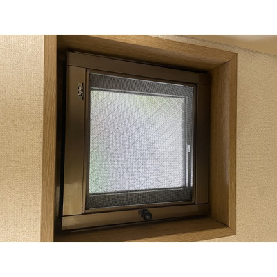 【玄関】 | レーベンハイム多摩 | 窓