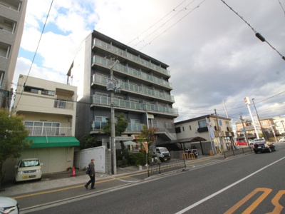 【周辺】 | ドロメンスカセ三番館