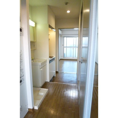 【玄関】 | ドロメンスカセ三番館