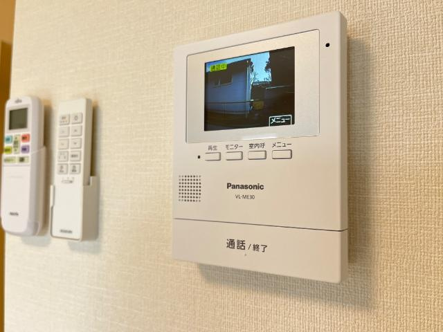 ファミリアの内装|カメラ付インターホン