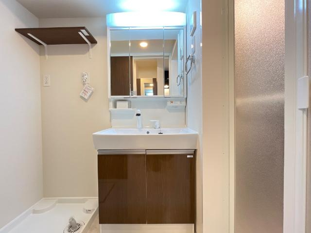 ファミリアの洗面所|洗面