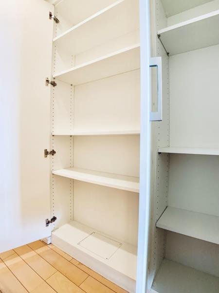 Ｂｒｉｌｌｉａ　ｉｓｔ　東雲キャナルコートの居間・リビング