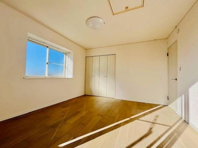 南区下溝　中古戸建の洋室|きれいな洋室です