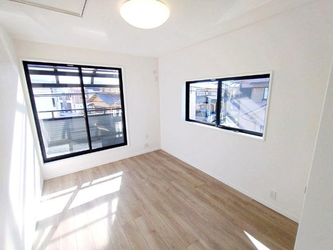 茅ヶ崎市柳島海岸　中古戸建の洋室|洋室です