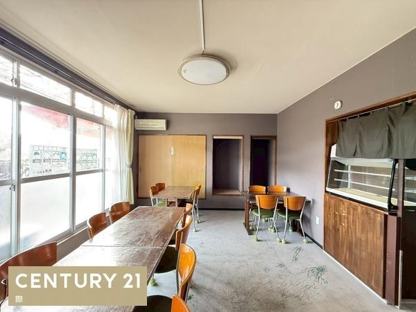 日高郡日高川町大字平川の中古一戸建の居間・リビング