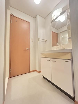 【洗面所】 | ゼフィールD