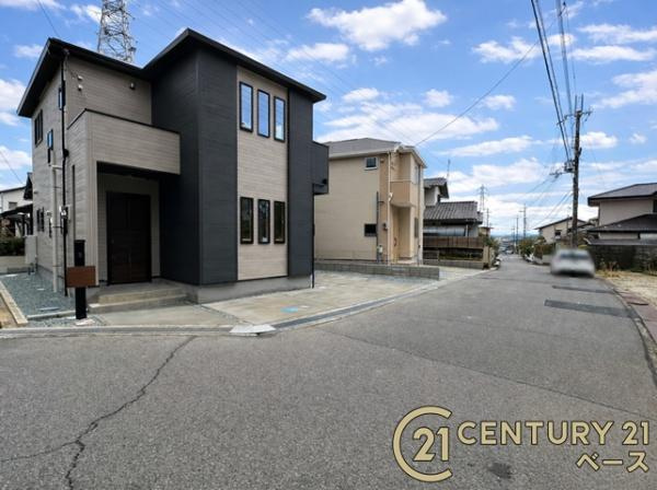 ファーストタウン星和台 １号棟 ／新築一戸建の前面道路含む現地写真|■現地撮影写真■前面道路約６ｍでお車の出し入れも楽々！