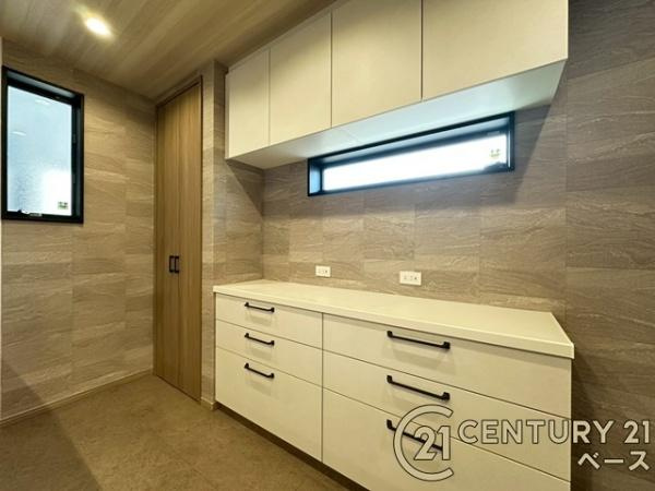 香芝市逢坂２丁目　一戸建の収納