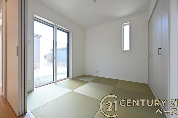 大和高田市西坊城 １号地 ／新築一戸建の和室|■ほっこり落ち着ける和室！客間としてもご利用いただけます！■