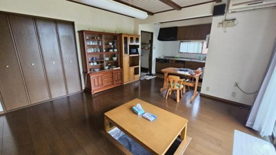 【居間・リビング】 | 東伯郡琴浦町松谷　戸建
